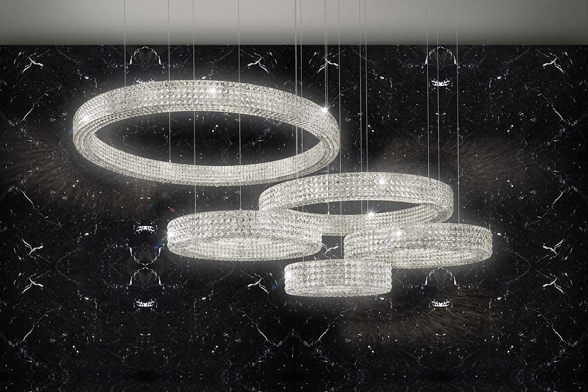 Lampadari eleganti moderni per sale da cerimonia: Calipso della collezione Sergio Marchetti
