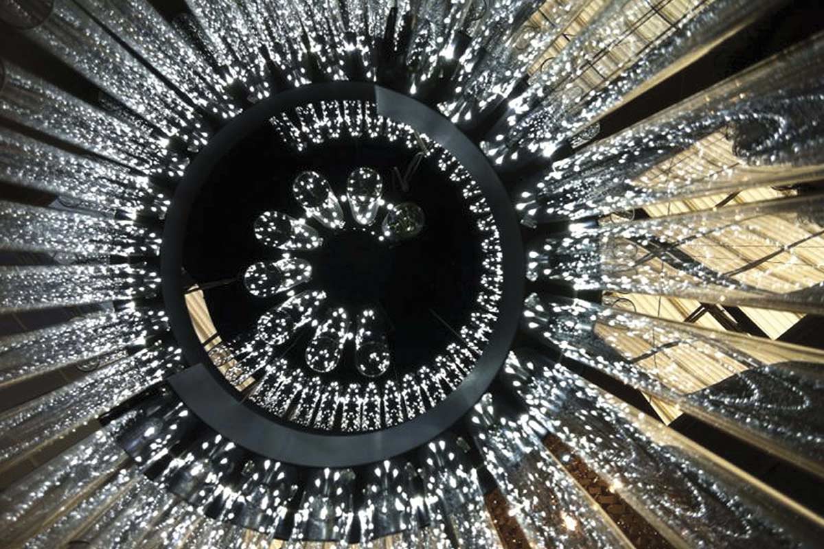 Lampadari in cristallo eleganti e moderni per sale da cerimonia: Ice